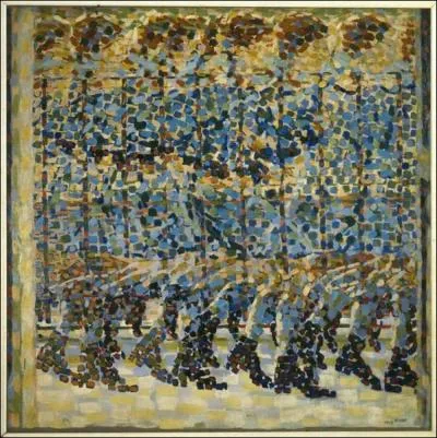 Fillette courant sur un balcon.