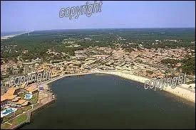 Voici une vue panoramique de Vieux-Boucau-les-Bains. O se situe ce lieu ?