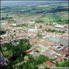 O est situe la ville sportive d'Orchies ?