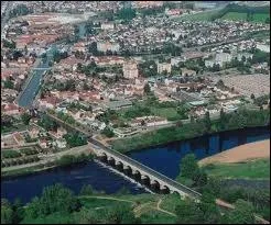 Voici le pont-canal de Digoin. O se trouve cette localit ?