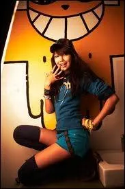 A quelle SNSD a-t-il appris  jouer de la guitare ?