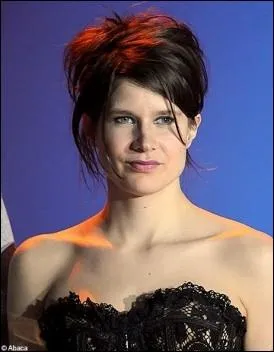 Quelle est la particularit de la chanson  Allez, allez, allez  de Camille ?