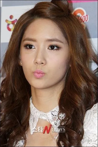 Avec qui a-t-elle partag le drama Love Rain ?