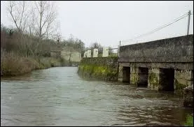 Le Bandiat traverse les trois dpartements de la Haute-Vienne, de la Dordogne et de la Charente. Quelles rgions sont alors arroses ?