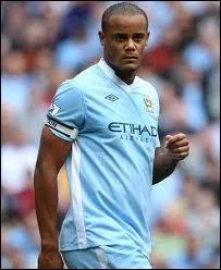 Qui est ce joueur de foot ?