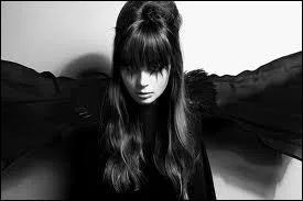 Qui la Reine Noire a-t-elle transform ?