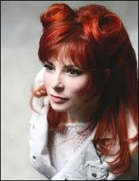 Qui est cette chanteuse ?