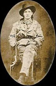 Aventurire de la conqute de l'ouest, elle s'habille en homme, devient claireuse auprs du gnral Custer...