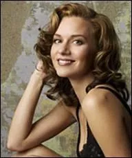 Comment s'appelle la fille que les 2 frres aiment au tout dbut de la srie ?