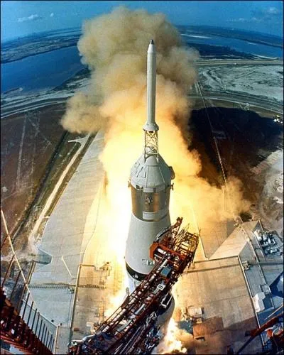Quel jour a dcoll Apollo 11 ?