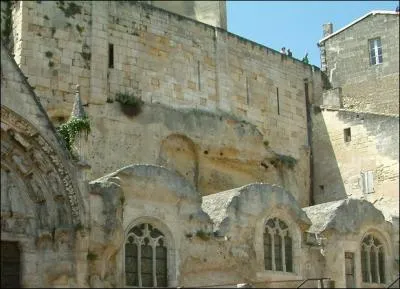 Perle du Bordelais , je possde une glise monolithe , mes vins sont trs connus, qui suis-je ?