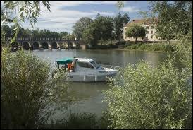 La Seille, qui traverse les dpartements du Jura et de la Sane-et-Loire, est un affluent ...