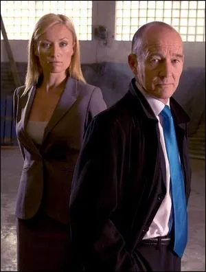 Cette srie policire se passant  Londres, trs rude et raliste, met en vedette l'inspecteur Walker. Quel est son titre ?