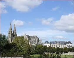 Je quitte le d�partement de l'Orn� par la ville de S�es, o� les habitants r�pondent au nom de ...