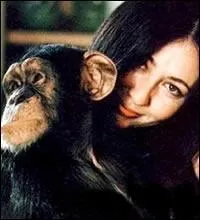 20 -  Mdecine occulte . Qui se sert de singes pour tudier le sang des soeurs ?