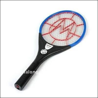 Les expressions contenant le mot mouche ne manquent pas. J'en ai trouvé une qui s'adapte très bien à ce quiz, lequel ne fera pas de mal à une mouche. Ainsi :