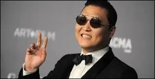 Psy cartonne partout sauf en (au) ... .