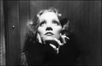 Franois de Grossouvre nat dans cette ville. C'est un industriel qui a financ la cration d'un hebdomadaire fond par Jean-Jacques Servan-Schreiber :