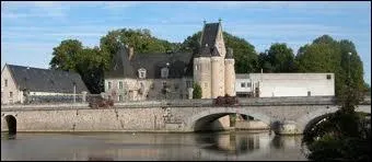 A quelle rgion appartient la localit de La Flche ?