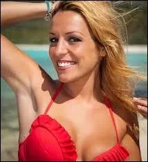 Comment s'appelle cette candidate ?