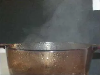 Si l'eau est un état liquide de la matière, que sera l'état gazeux de l'eau ?