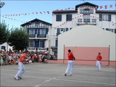 En pelote basque, combien existe-t-il de ligues rgionales en France ?