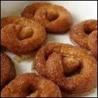 Hestia arrive avec des biscuits en pâte feuilletée roulée dans du sucre, ce sont :