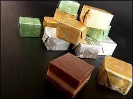 Aggie est passée à Voiron, au pied de la Chartreuse, chercher des chocolats Bonnat, dans quel département se situe Voiron ?