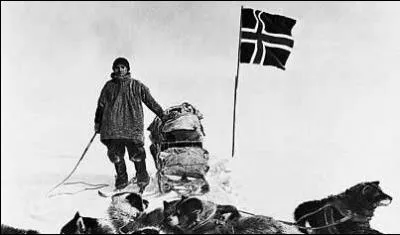 Quel ple l'explorateur norvgien Roald Amundsen a-t-il t le premier  atteindre en 1911 ?