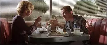 Dans la scne du dbut avec Tim Roth, quel restaurant braque le couple ?