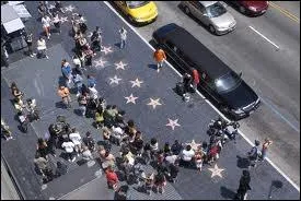 O se trouve le clbre Walk of Fame et ses quelques 2000 toiles ?