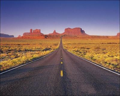 Quelle route mythique est parfois surnomme  Main Street USA  ou encore  The Mother Road  ?