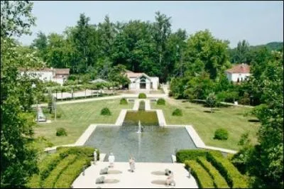 Dans quel dpartement est situe la station d'Eugnie-les-Bains, o des eaux sulfures et calciques sortant entre 22 et 41 sont indiques en rhumatologie et en maladies mtaboliques ?