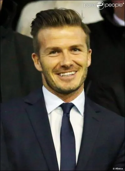 Footballeur anglais, je viens d'arriver au PSG comme milieu de terrain. Mon nom, vous le savez c'est :