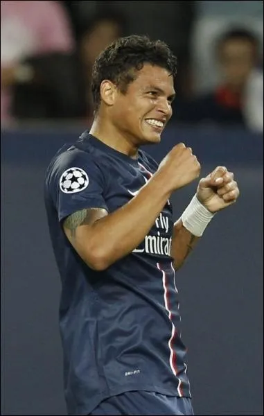 N  Rio de Janeiro donc footballeur brsilien, je me nomme :