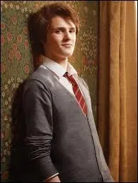 Quel rle joue Eugene Simon ?