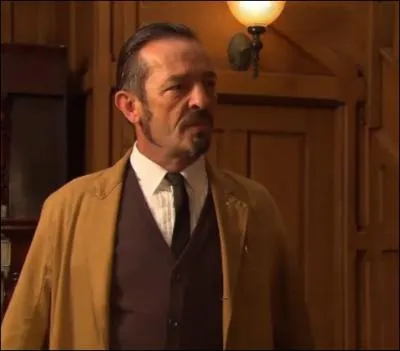 Quel est le nom de famille Victor ?