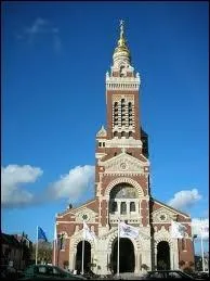 A quelle rgion appartient la ville d'Albert, reprsente par sa basilique sur cette image ?