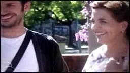 Comment s'appelle la grand-mre de Violetta ?