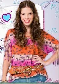 Avec qui Camila est-elle en couple ?