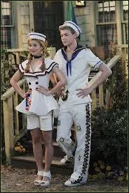 Qui sont ces personnages dans  Shake It Up  ?