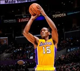 Qui est cet ailier et arrire ?