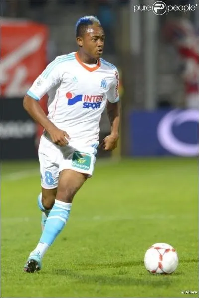 Mon grand frre joue dans la mme quipe que moi, je suis...