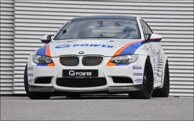 Quelle est la marque de cette voiture ?