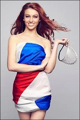 Quelle ancienne Miss France lue en 2001, est, elle aussi, ne  Reims ?