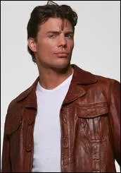 Comment s'appelle ce garçon ?