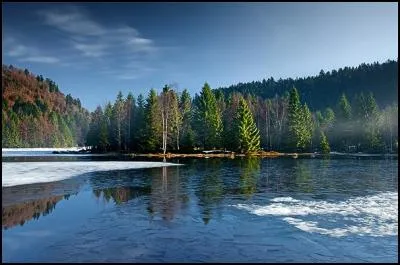 O se trouve le lac de Lispach ?
