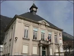 Comment appelle-t-on les habitants de La Tronche ?