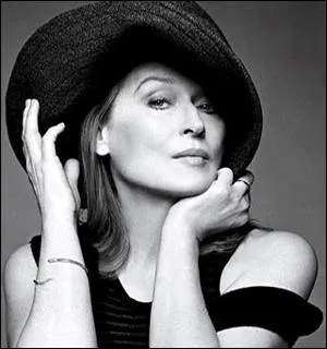 Ici joliment photographie pour un magazine de mode, qu'a dit Meryl des vtements de haute couture ?