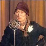 Dans ce film dans lequel elle est une clocharde, Ironweed (La force du destin), elle a pour partenaire une autre grande figure du cinma amricain, qui est ?